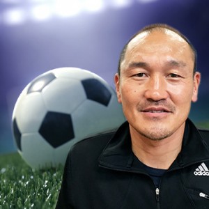 サッカー部門特別顧問を務める、元日本代表DFの秋田豊氏。